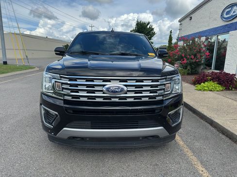 Used 2019 Ford Expedition Max Limited w/ Driver Assistance Package AWD/4WD image 9