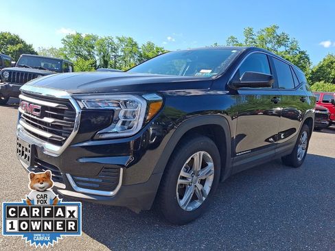 Used 2024 GMC Terrain SLE AWD/4WD image 3
