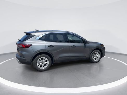 Certified 2023 Ford Escape Active w/ Cold Weather Package FWD image 7