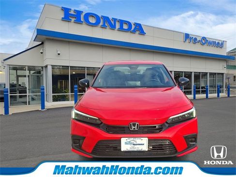 Used 2023 Honda Civic Sport image 2