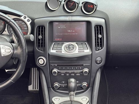 Used 2013 Nissan 370Z Touring w/ Sport Pkg RWD image 23