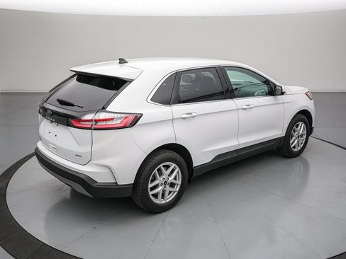 Certified 2023 Ford Edge SEL w/ Convenience Package AWD/4WD image 4