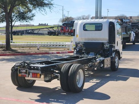 New 2024 Chevrolet Low Cab Forward 5500XD RWD image 12