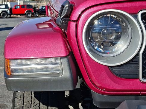 Used 2024 Jeep Wrangler Sahara w/ Safety Group image 9