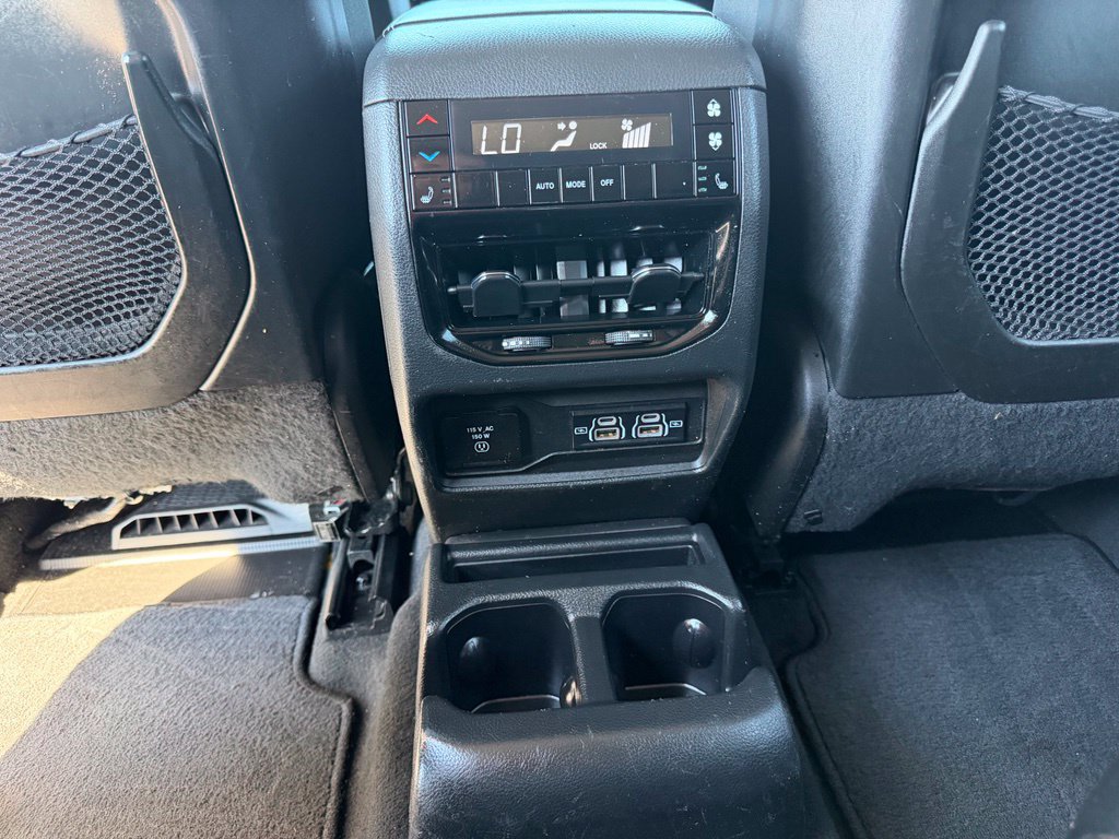 Used 2023 Jeep Grand Cherokee L Limited AWD/4WD image 22
