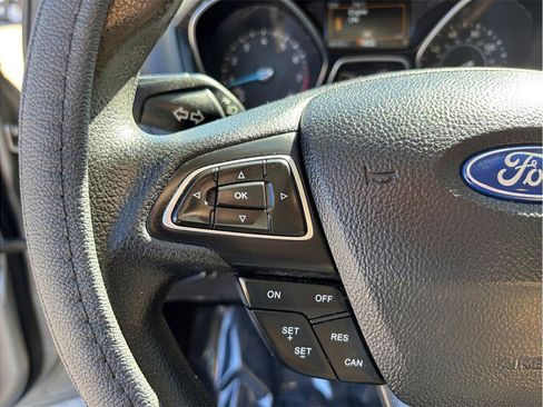 Used 2015 Ford Focus SE image 21