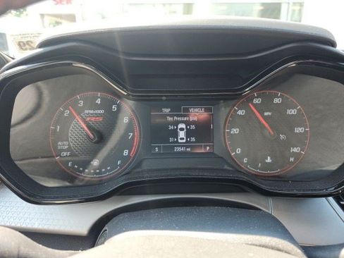 Used 2024 Chevrolet Trax RS FWD image 5