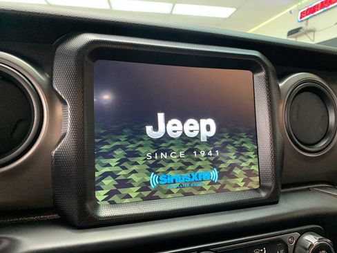 Used 2023 Jeep Wrangler Unlimited w/ Cold Weather Group AWD/4WD image 16
