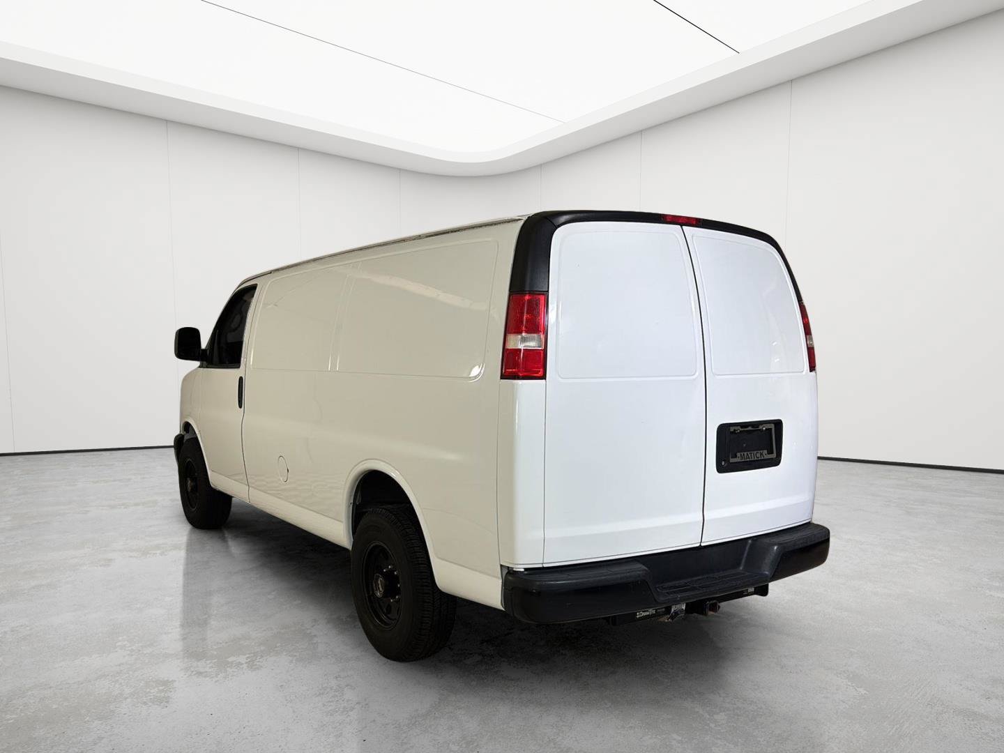Used 2016 Chevrolet Express 2500 RWD image 5
