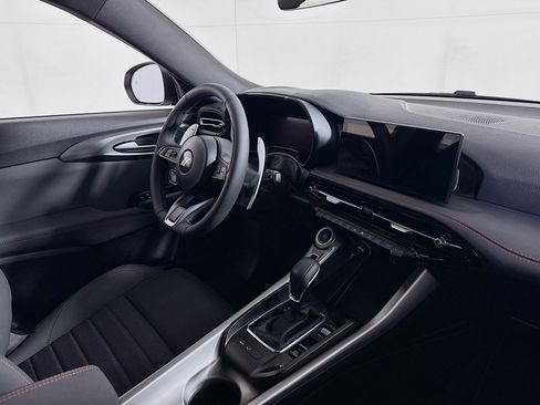 Used 2024 Dodge Hornet R/T w/ R/T Blacktop Package image 26