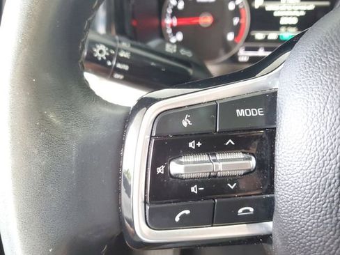 Certified 2023 Kia Sorento S w/ Panoramic Sunroof Package image 22