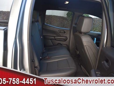 Used 2025 Chevrolet Colorado Trail Boss image 22