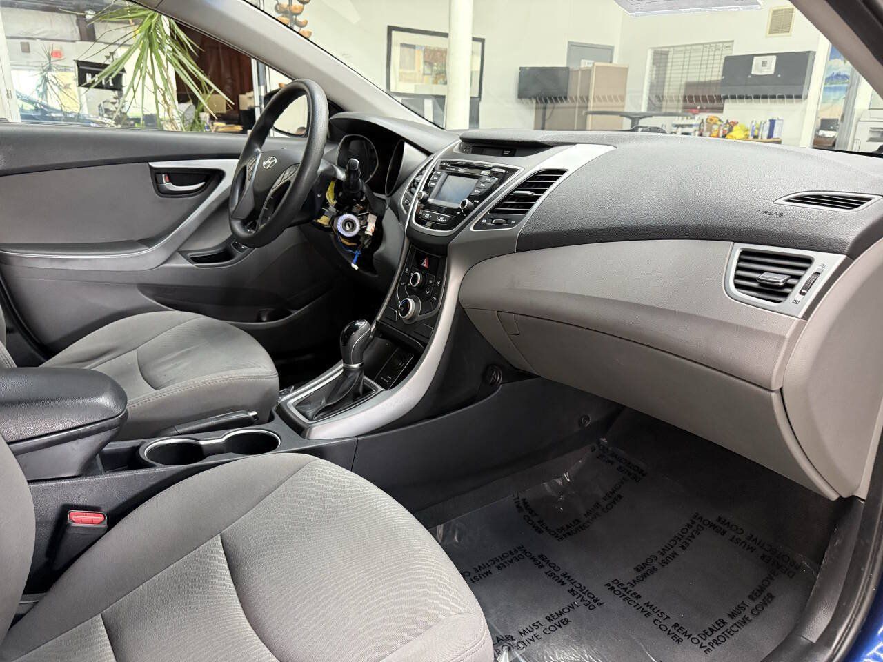 Used 2016 Hyundai Elantra SE w/ Option Group 02 FWD image 18