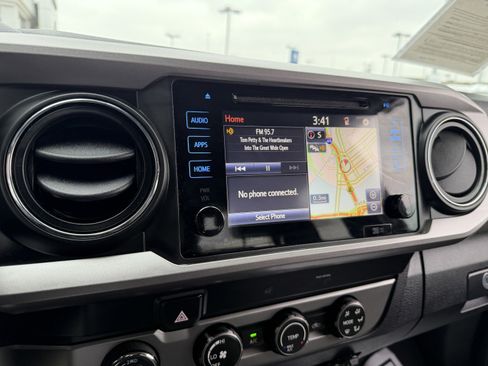 Used 2019 Toyota Tacoma SR5 image 23