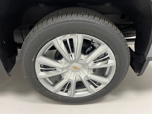 New 2026 Chevrolet Silverado 1500 High Country AWD/4WD image 5