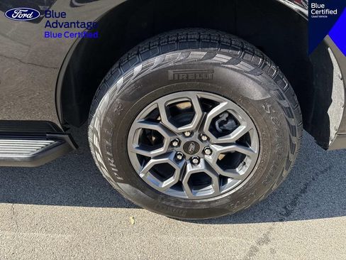 Certified 2025 Ford Expedition Active AWD/4WD image 9