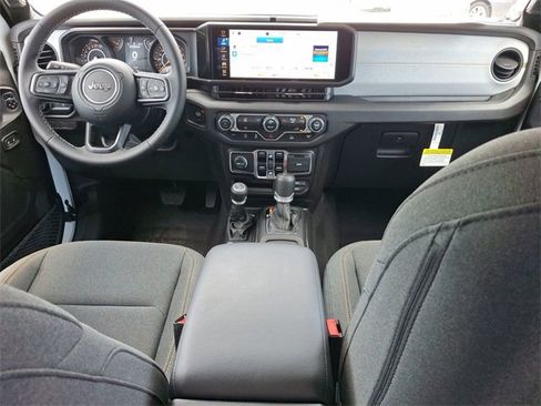 New 2025 Jeep Gladiator Sport image 15