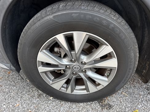 Used 2018 Nissan Murano S FWD image 38