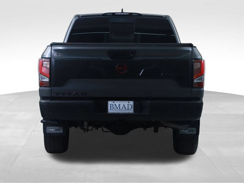 Used 2024 Nissan Titan PRO-4X w/ Pro-4x Convenience Package AWD/4WD image 12