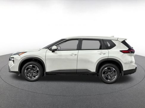 Used 2025 Nissan Rogue SV AWD/4WD image 3