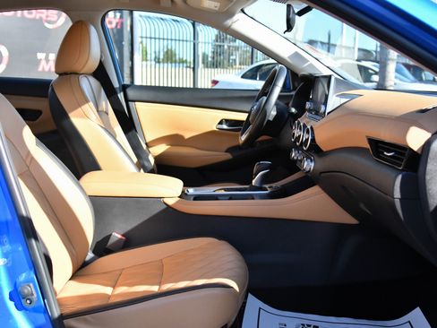 Used 2025 Nissan Sentra SV w/ SV Premium Package FWD image 46