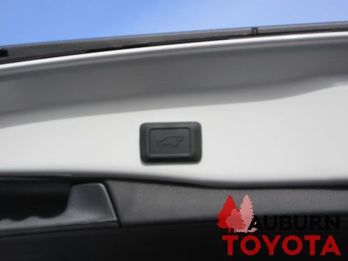 New 2025 Toyota RAV4 XLE image 5