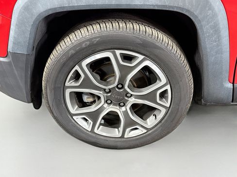 Used 2016 Jeep Renegade Limited image 37