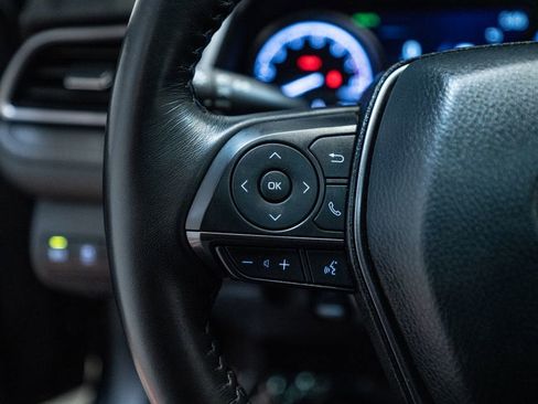 Certified 2023 Toyota Camry SE w/ Convenience Package image 18