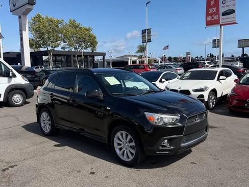 Used 2011 Mitsubishi Outlander Sport SE FWD image 3