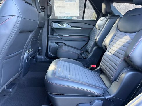 New 2026 Ford Explorer ST-Line w/ ST-Line Street Pack AWD/4WD image 39