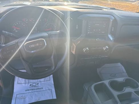 Used 2021 GMC Sierra 1500 4x4 Crew Cab w/ Sierra Value Package image 18