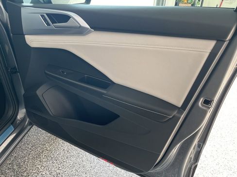 New 2026 Volkswagen Taos SE AWD/4WD image 33