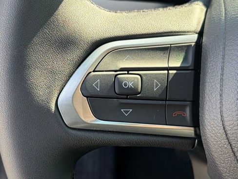New 2026 Jeep Compass Limited AWD/4WD image 17