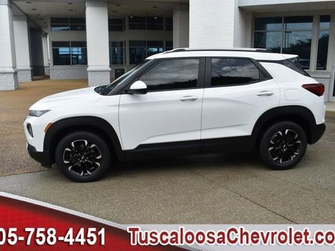 Used 2023 Chevrolet TrailBlazer LT w/ Convenience Package FWD image 6