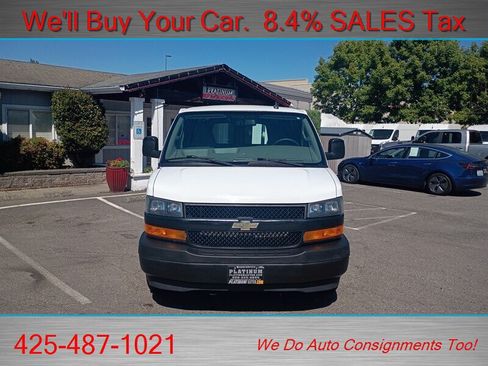 Used 2021 Chevrolet Express 2500 Extended RWD image 2