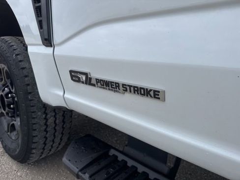 Used 2024 Ford F250 XL w/ STX Appearance Package AWD/4WD image 9