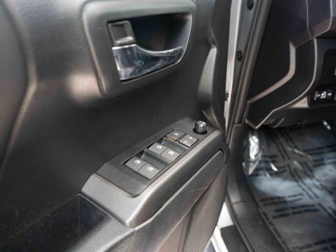 Used 2023 Toyota Tacoma TRD Off-Road image 7