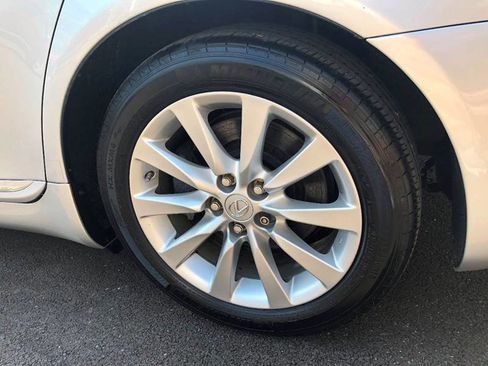 Used 2011 Lexus LS 460 AWD w/ Luxury Value Edition image 39