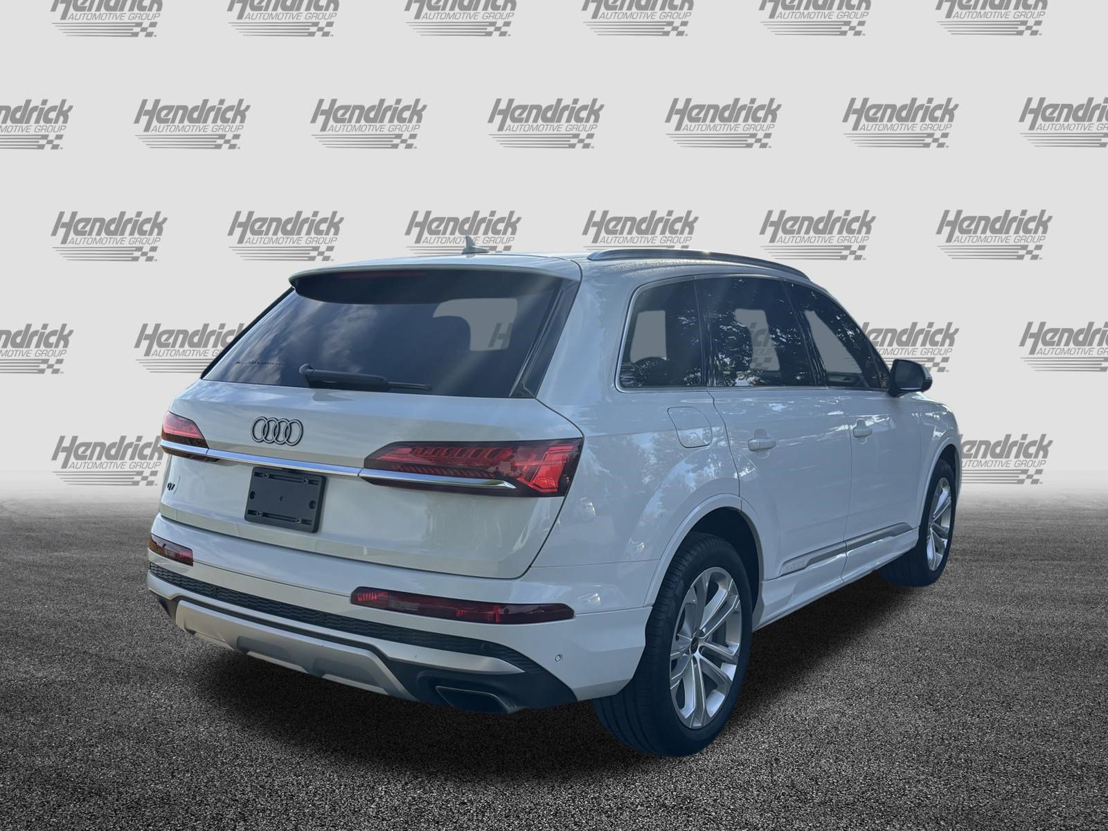 Used 2025 Audi Q7 3.0T Premium Plus w/ Premium Plus Package AWD/4WD image 11