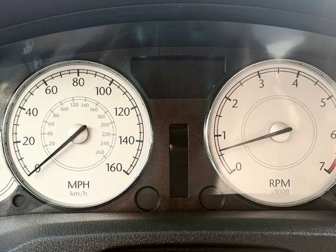 Used 2005 Chrysler 300 C w/ Cold Weather Group RWD image 15