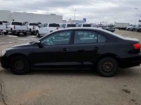 Used 2011 Volkswagen Jetta S image 5