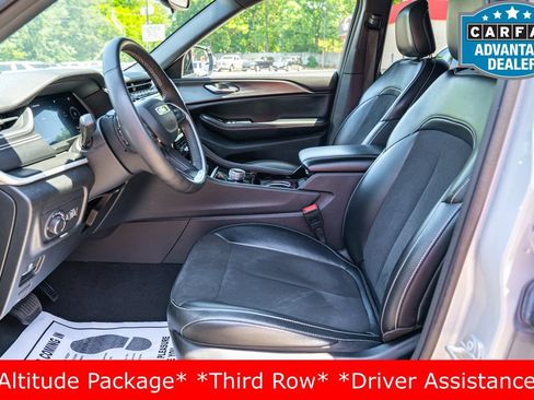 Used 2023 Jeep Grand Cherokee L Laredo AWD/4WD image 15