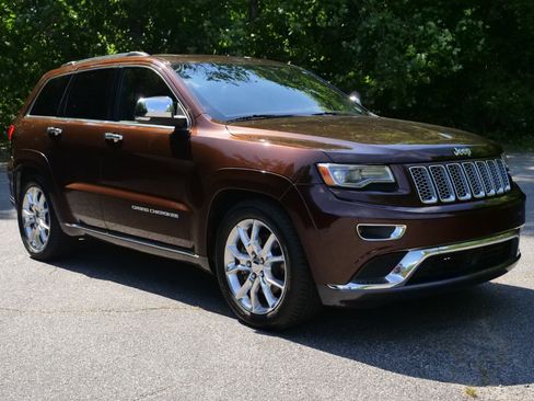 Used 2014 Jeep Grand Cherokee Summit AWD/4WD image 4