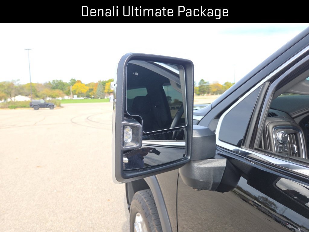 Used 2023 GMC Sierra 3500 Denali w/ Denali Ultimate Package AWD/4WD image 17