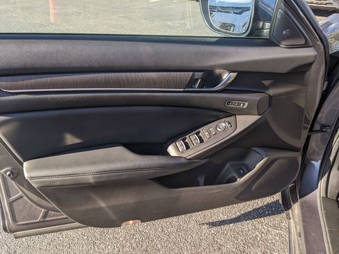 Used 2021 Honda Accord EX-L image 13