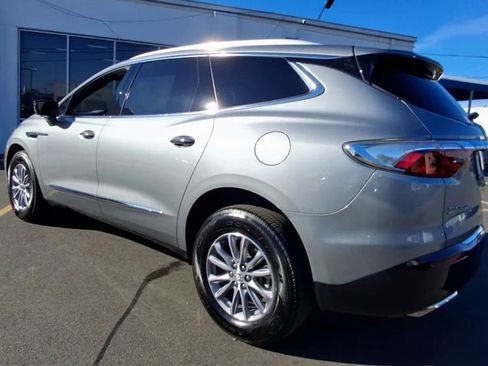 Certified 2024 Buick Enclave Essence w/ Technology Package image 4