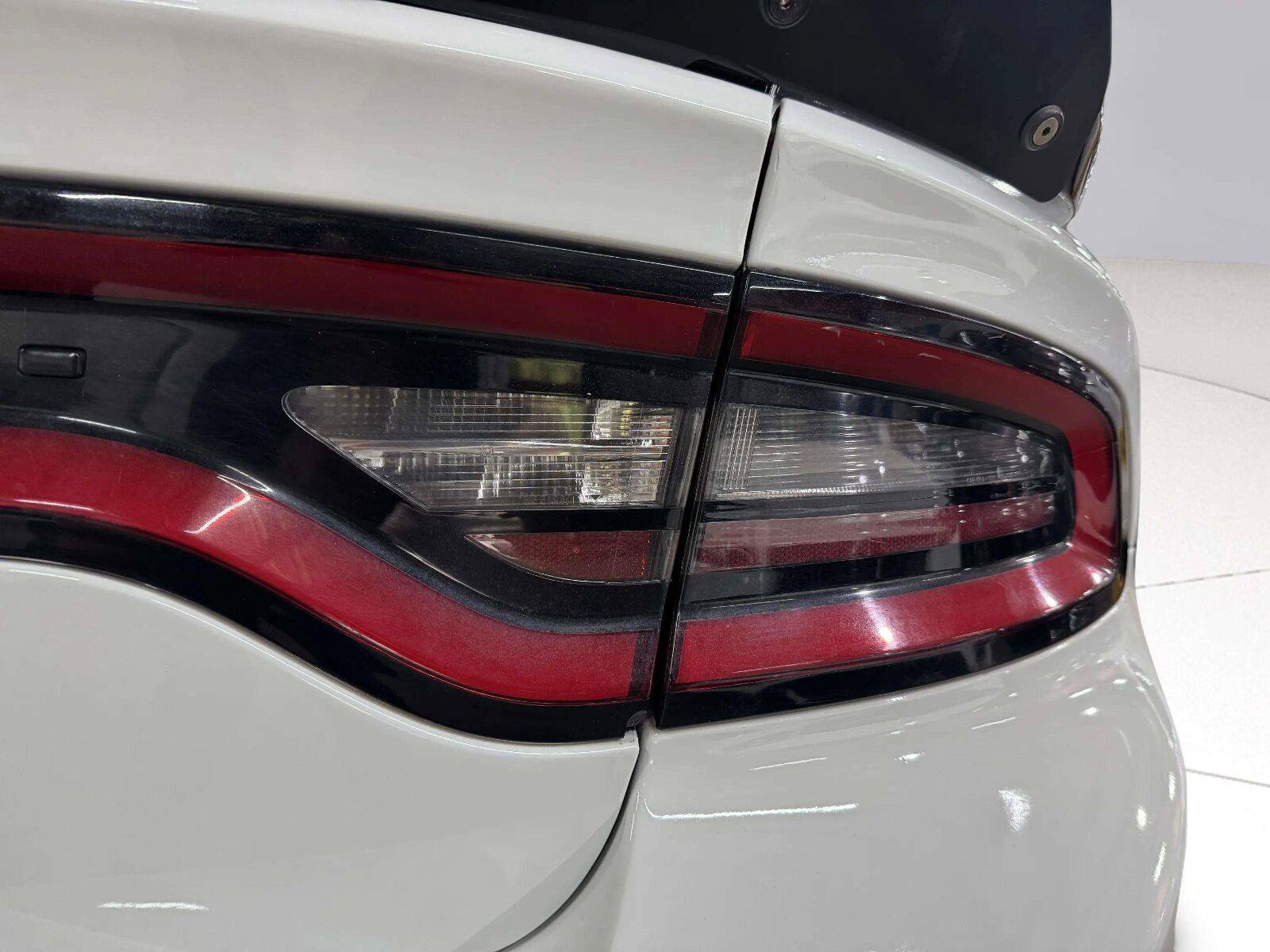 Used 2019 Dodge Charger Scat Pack w/ Dynamics Package RWD image 14