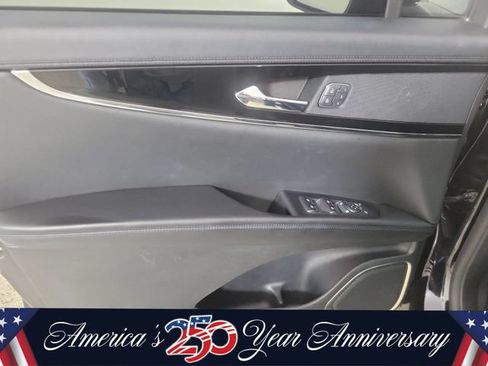 Used 2023 Lincoln Nautilus Reserve w/ Monochromatic Package AWD/4WD image 18