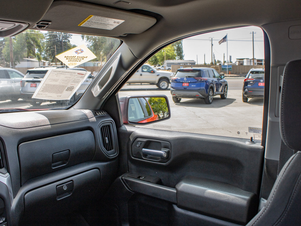 Used 2024 Chevrolet Silverado 1500 Custom w/ LPO, Dark Essentials Package AWD/4WD image 19