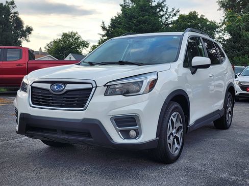Used 2021 Subaru Forester Premium w/ Popular Package #1 AWD/4WD image 3